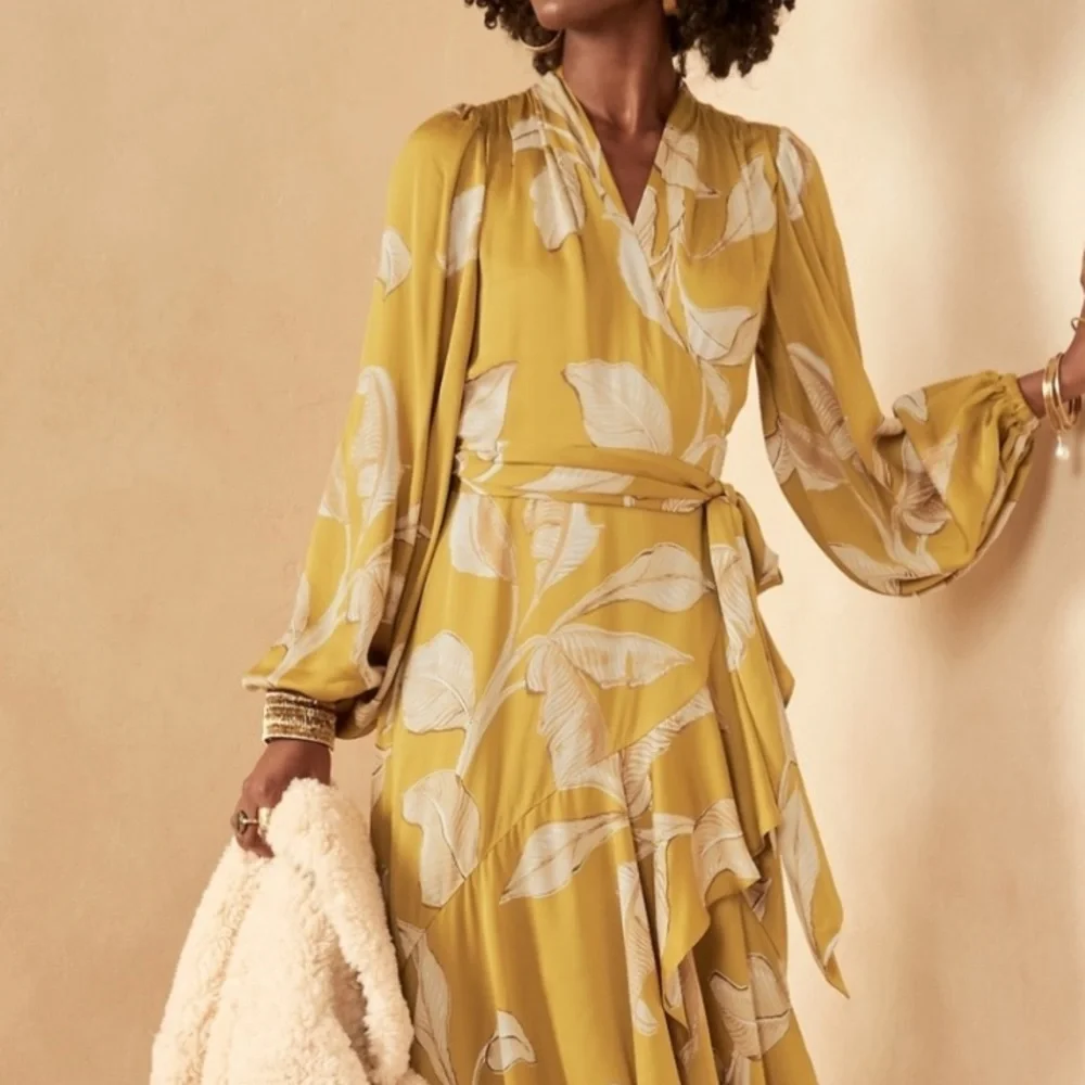 SEEKING Banana Republic Long Sleeve Maxi Wrap Dress XXL (NOT FOR SALE) - Picture 4 of 8
